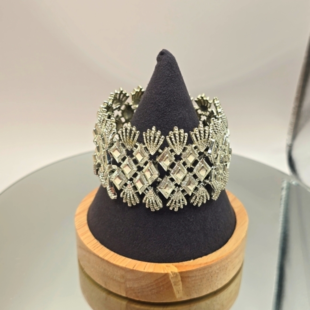 Vintage Coro Pegasus Diamond Pattern Wide Silver Tone Bracelet